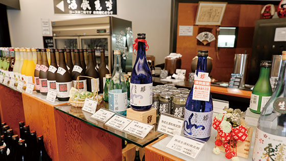 蔵元の味、生原酒を量り売りもあります